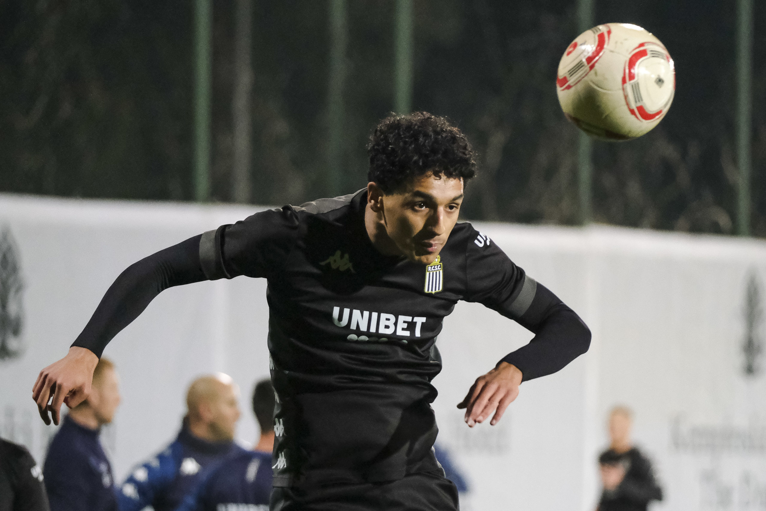 T es OK Episode 11 Mehdi Boukamir RCSC Sporting De Charleroi t-es-ok-episode-11-mehdi-boukamir-rcsc-sporting-de-charleroi